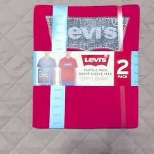 Youth Levi’s 2 pack shirts